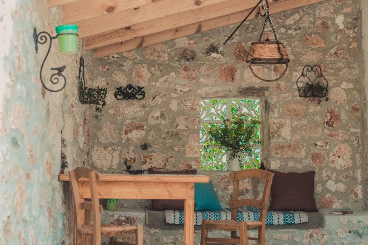 Gasthaus La Casa Di Nonna Koríthion Exterior foto
